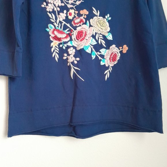 Johnny Was French Terry 3/4 Sleeve Embroidered Pullover Sweatshirt-Style Size S - Picture 2 of 10
